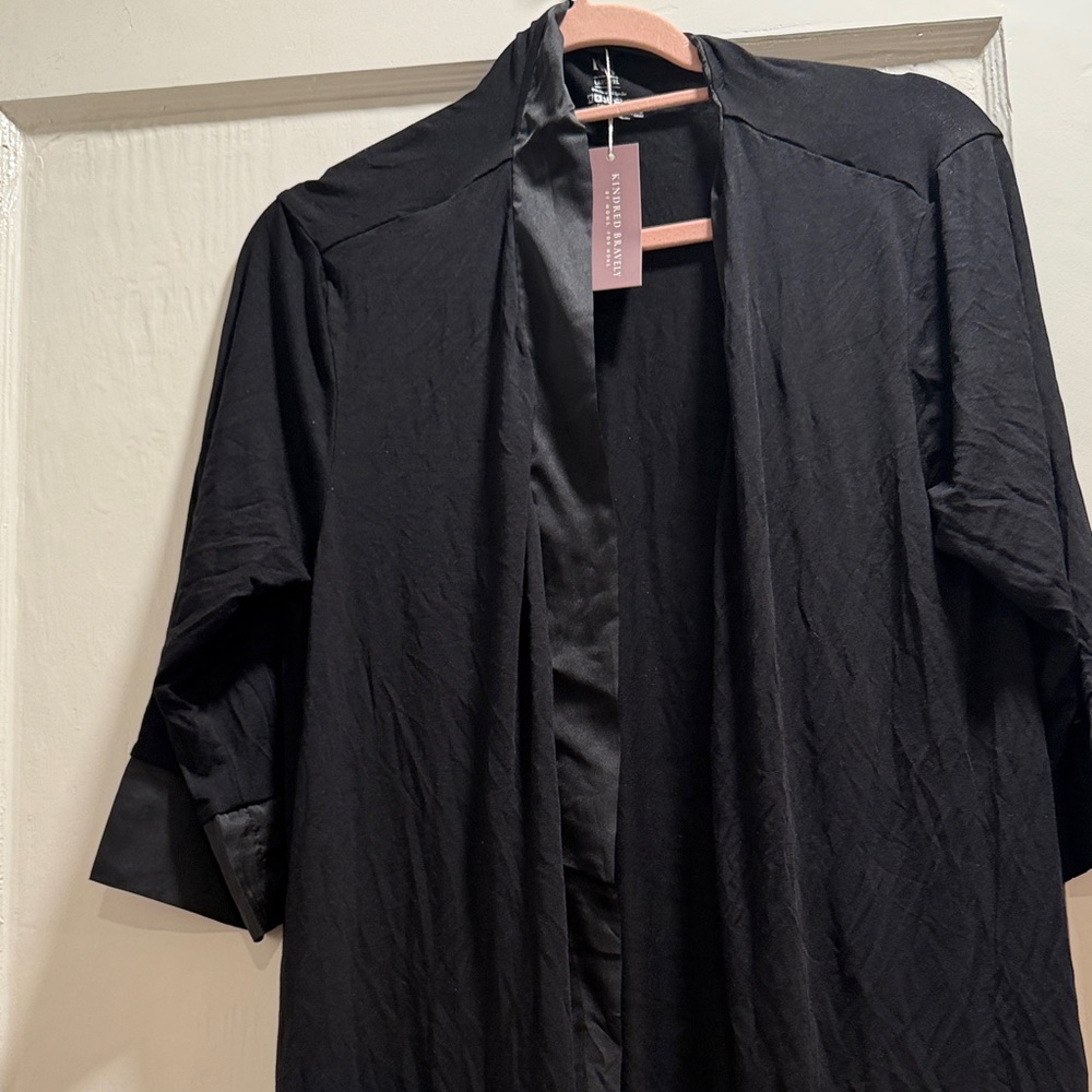 Kindred  Bravely Elegant Black Robe - Size XL - NEW